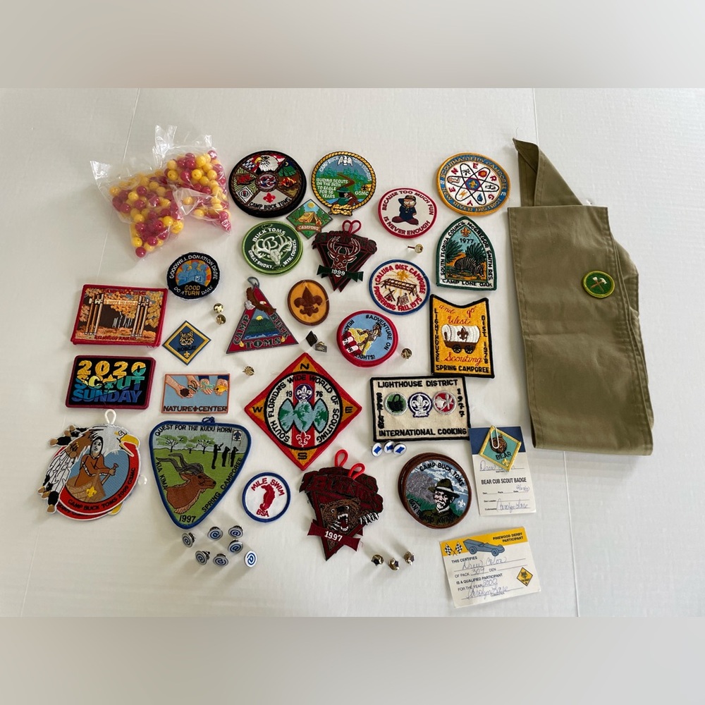 Huge Boy Scout cub scouts scouting America scouts bsa lot